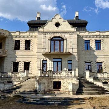 Продается эксклюзивный большой дом