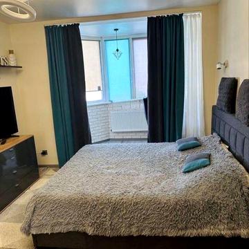 Оренда 2 кімнатної кв 76м2 ЖК Щасливий вул. Яблунева