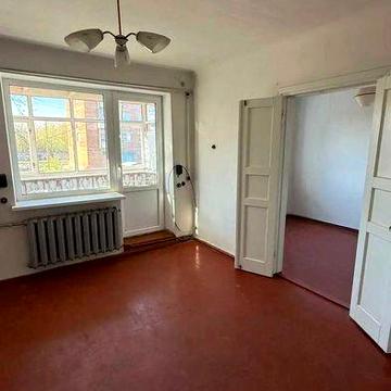 2  кімнатна квартира з окремим входом в передмісті !!! єВідновлення !!!