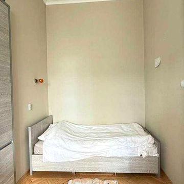 Оренда 2 кімнатної квартири по вул .Воловій (австрійський будинок )