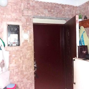 Здається однокімнатна квартира довгостроково зі зручностями і меблями 4 поверх балкон біля зупинки 23 школа