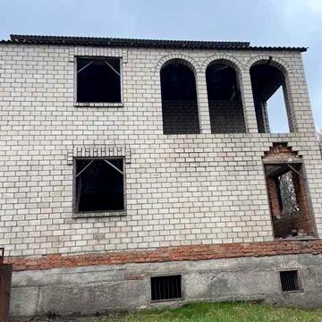 Продам недобудований будинок