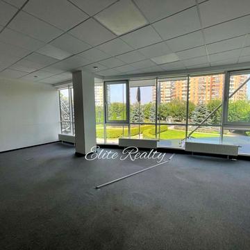 Старонаводницька вул., 13б