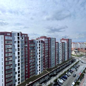 Продаж двох рівневоі квартири із усіма комунікаціями на газу ЖК Княгинин