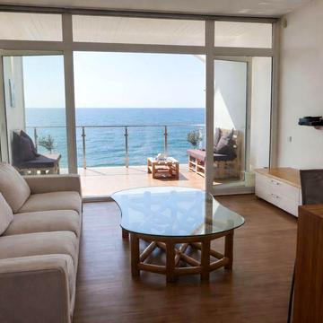 Аренда дома у моря на сезон . Первая линия.