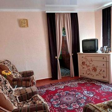 Продам 2-кімнатну квартиру в с.Буялик, що за 70 км від Одеси.   р9