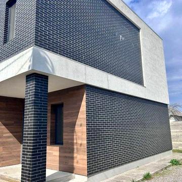 Будинок біля Дніпра с. Плюти, Обухівський район, Київська область