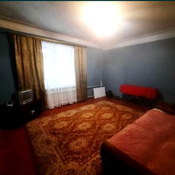 Макарова вул. (Більшовицька), 37