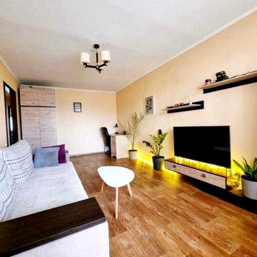 Продам 2к, вул. О.Гончара (Нагірний)!