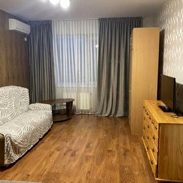 Аренда 1к кв, кровать и диван,ЦЕНТР, новострой,ГАЗ