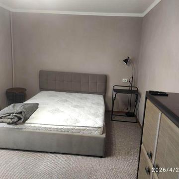 Здам 1к. Чешку парк жовтневий