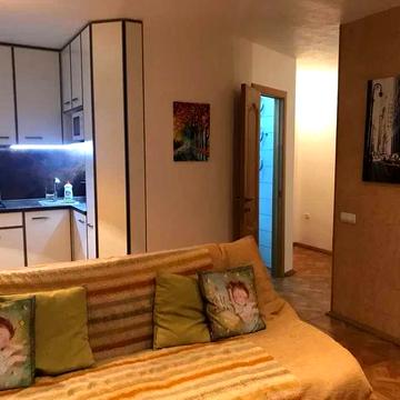 Гарна 1к з ремонтом по вул. Набережна