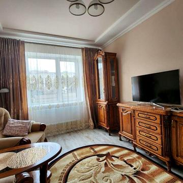 Продаж двокімнатної квартири з авторським ремонтом