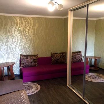 Продаж квартири з ремонтом та меблями, з великим балконом!