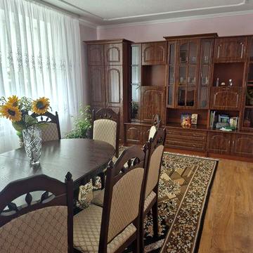 Продам гарну  квартиру