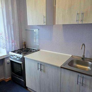 Здам 1 кімнатну квартиру на Олени Теліги  51, 9/9 цегла 36/18/7.