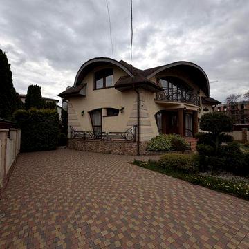 Оренда будинку біля Боздоського парку