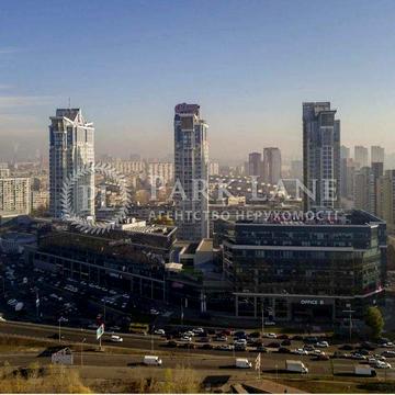 Оренда унікального трирівневого пентхаусу в Києві з панорамним видом р.Дніпро та Києво-Печерську Лавру