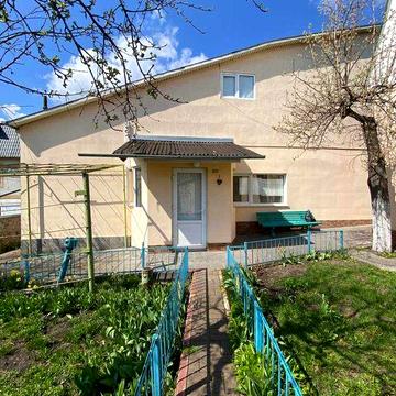 Продаж будинку в Центрі міста