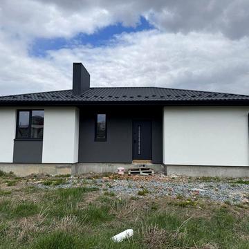 Продам окремий будинок з ділянкою 5 сот