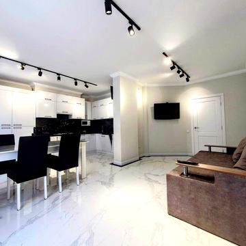 2-кімнатна  НОВОБУДОВА кухня-студія + 2 окремі спальні вул.Героїв Майдану | Черемшини