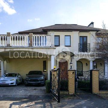 Довгострокова оренда 5к Дім Богатирська вулиця