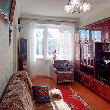 Продам квартиру в центрі міста