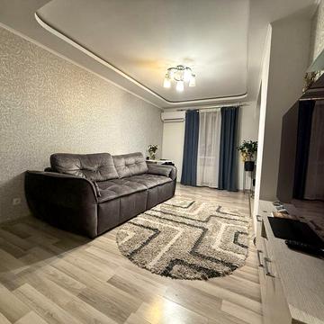 Продаж квартири євротрійки з гардеробною в центрі міста