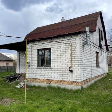 Продається будинок в селі Вишеньки