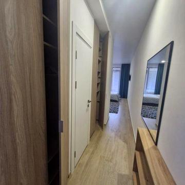 Сдам на  1  месяц новая  Аркадия ЖК Родос 2 этаж