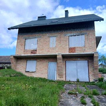 Будинок під завершення з мансардою в с.Давидів
