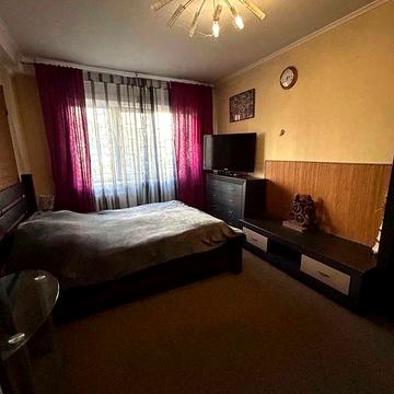 оренда 2 кімнатної квартири біля м. Чернігівська