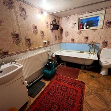 Будинок , дім з двором