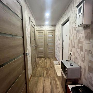 Бакинська вул., 37