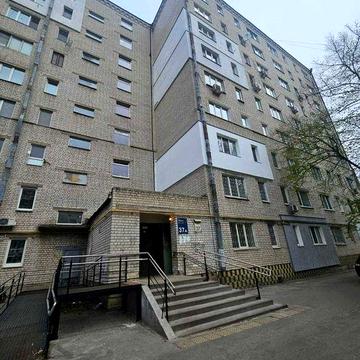 Продам 1-ну квартиру  вул. Бакинська 37а