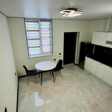 БЕЗ КОМІСІЇ! гарна ОДНОКІМНАТНА квартира з авторським дизайном. ТОП локація