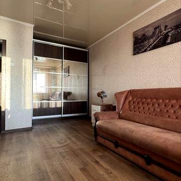 Намив с видом на річку