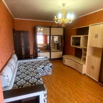 Оренда 2-кімнатної квартири біля метро Позняки