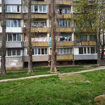 Продам 1к.кв. вул.Тулузи12 Святошинський р-н.