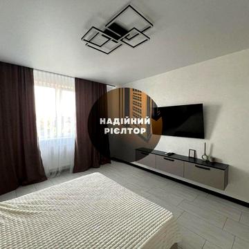 Центр міста! Новобудова з євровроремонтом — заїжджай і живи.