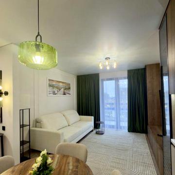 Квартира в ЖК Вікінг, дизайнерський ремонт, меблі, техніка