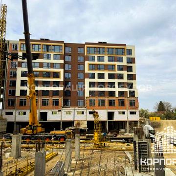 Продаж пентхауса з видом на гори та все місто, 81 м2, оглядова тераса