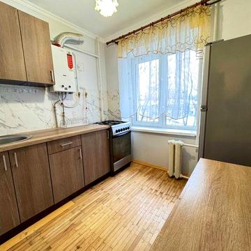 Оренда 2-к кв ЦЕНТР Пулюя (Університет Нафти і Газу) Вільна . Ключі у нас.