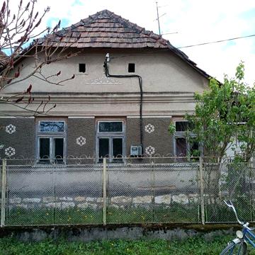 Зручна локації, дешевий будинок, терміново!