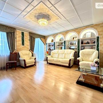 Продаж 3к Квартира Галицька вулиця