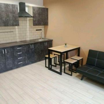 Сдам 1к комн комнатную кв-ру 9000  Правый берег