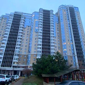 Продаж двокімнатної квартири БЕЗ КОМІСІЇ , вул. Дегтярівська 25а, євроремонт ЖК Космополитан