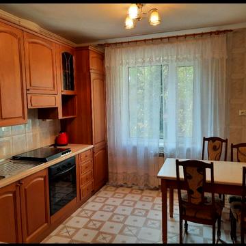 Віталія Власова вул., 12