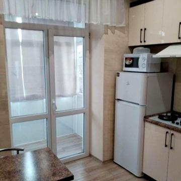 Сдам 1-2х к комн комнатную кв-ру 12000  АГО.  Центр
