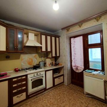 Продаж трикімнатної квартири Озерне